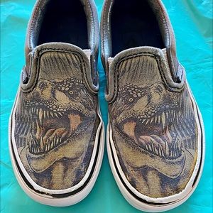 ☀️SALE☀️VANS RARE DINOSAUR SLIP ON